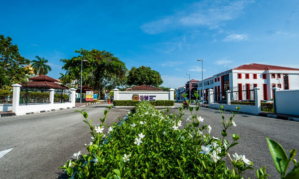 马来西亚理科大学毕业生薪资水平与职业发展精煉揭秘